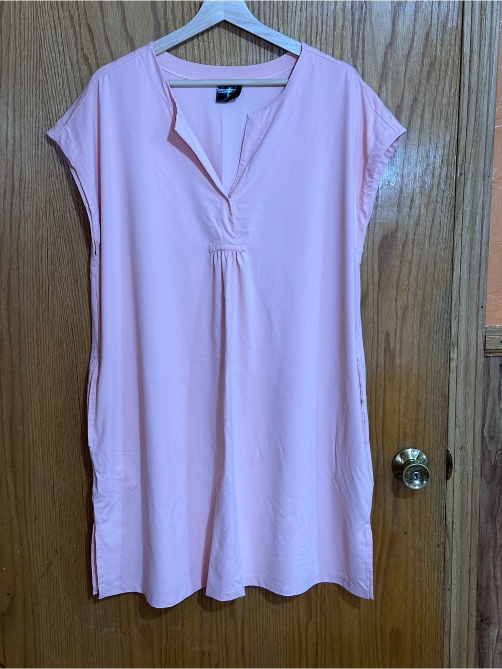 32 cool Women's Short Sleeve Dress in a light peach pink  sz xl